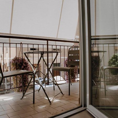 Petrarca17 Guest House A Due Passi Dal Mare Terracina Zewnętrze zdjęcie