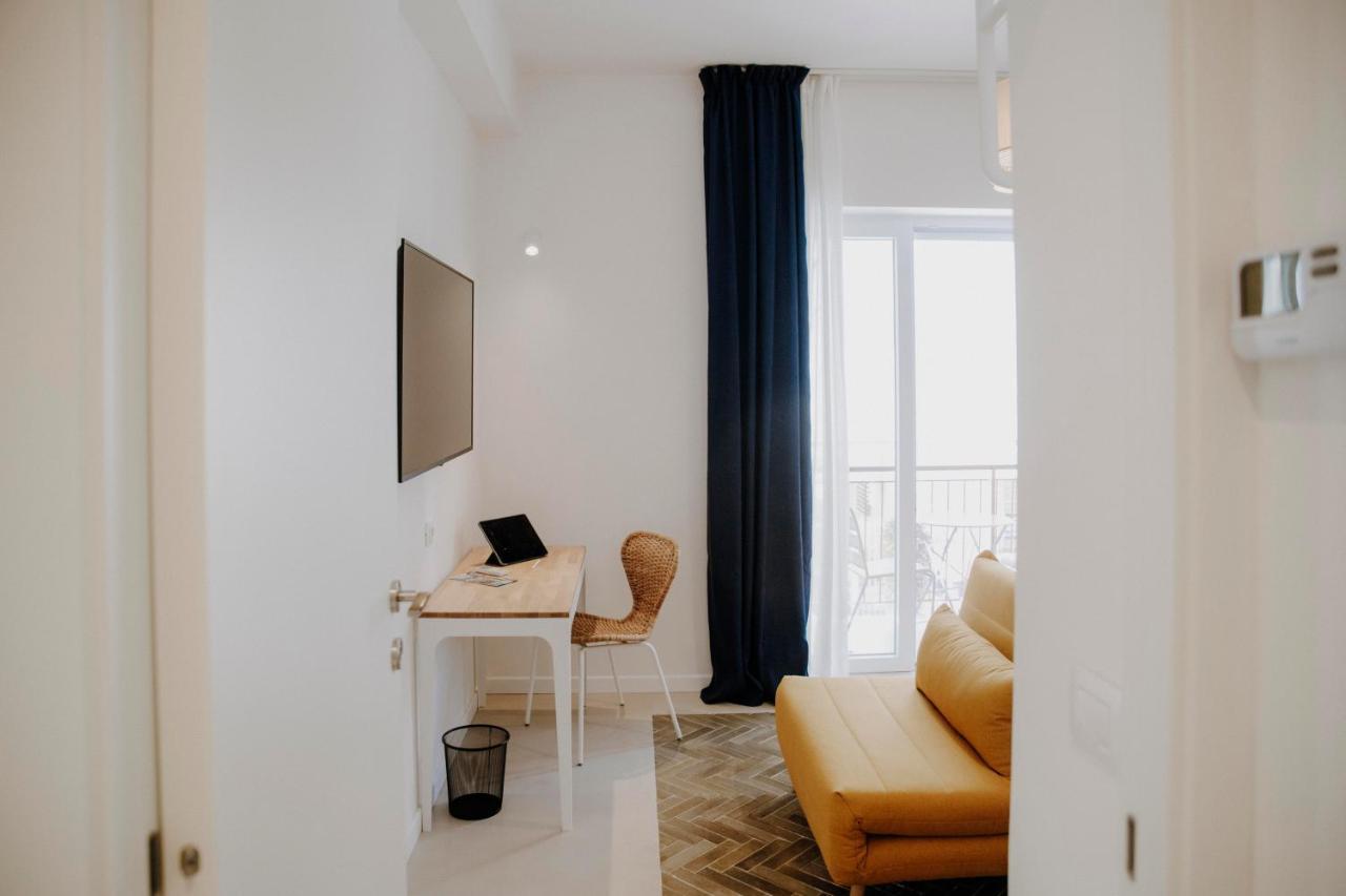 Petrarca17 Guest House A Due Passi Dal Mare Terracina Zewnętrze zdjęcie